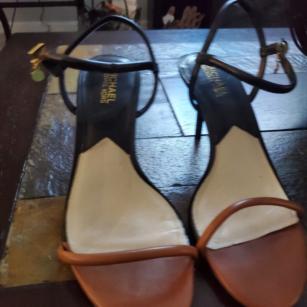 MK kitty heels